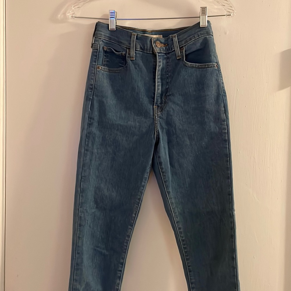 High waisted skinny Levi’s
